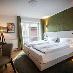 Landgut 4*