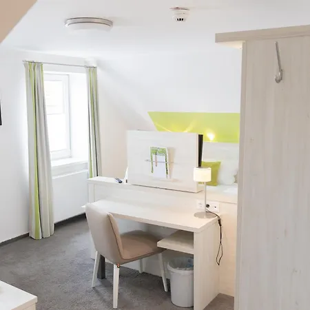Landgut 4*