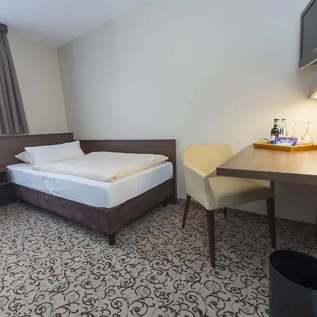 Landgut 4*